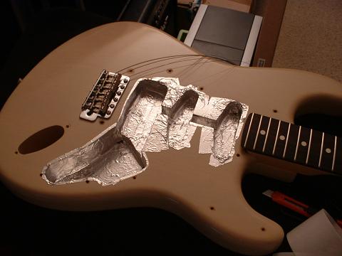 http://www.guitariste.com/forums/lutherie/blindage_2.jpg