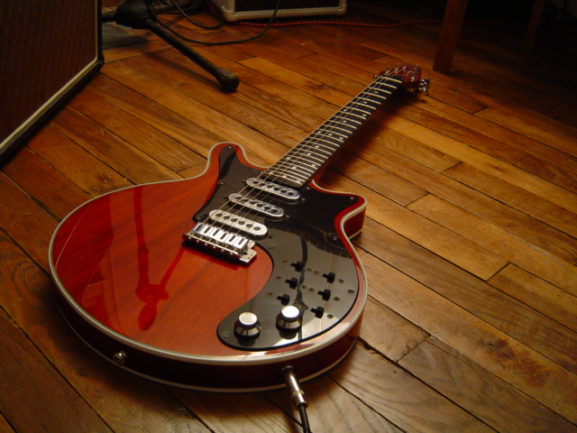 http://www.guitariste.com/forums/photos/28259-2-big.jpg