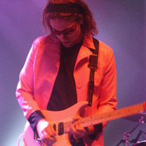 Youri de Groote en d�mo pour Roland et Boss
