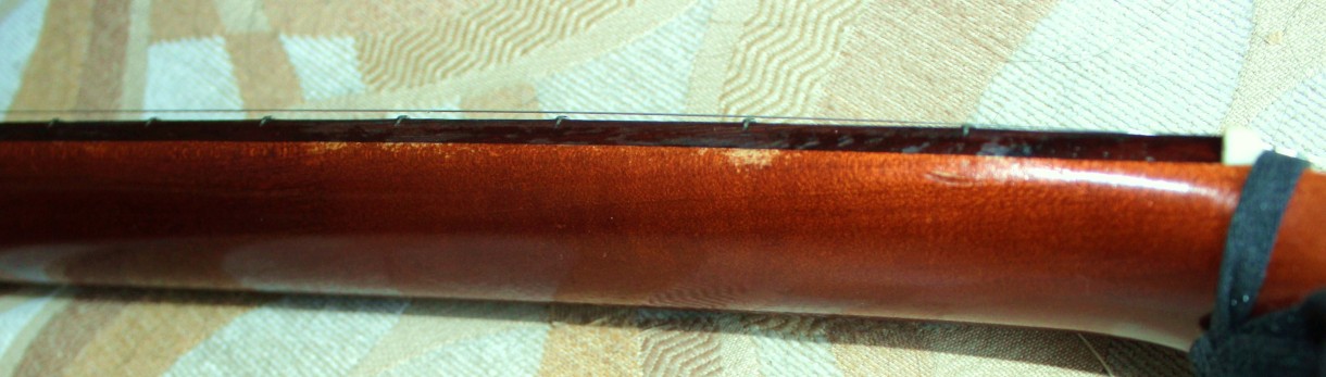 Votre meilleur guitare celle que vous ne vendrai jamais... 173762-195132-566a13aa3c-4b53