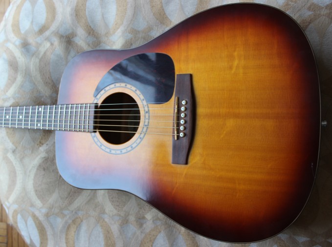 Votre meilleur guitare celle que vous ne vendrai jamais... 173762-195132-566a13aa3c-aec7