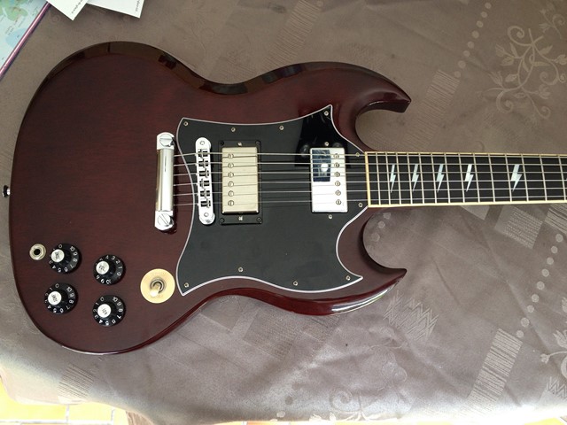 Gibson sg angus young vos deals