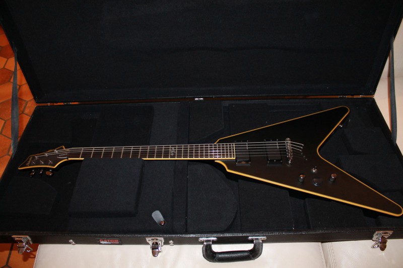 Schecter v-1 blackjack atx