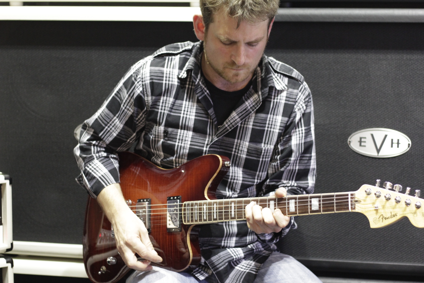 La Select Jazzmaster HH Carved Maple Top de Fender.