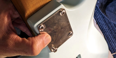 Comment monter une guitare électrique ?