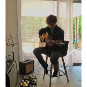 Cours de guitare débutant(e) Acoustique et Electrique