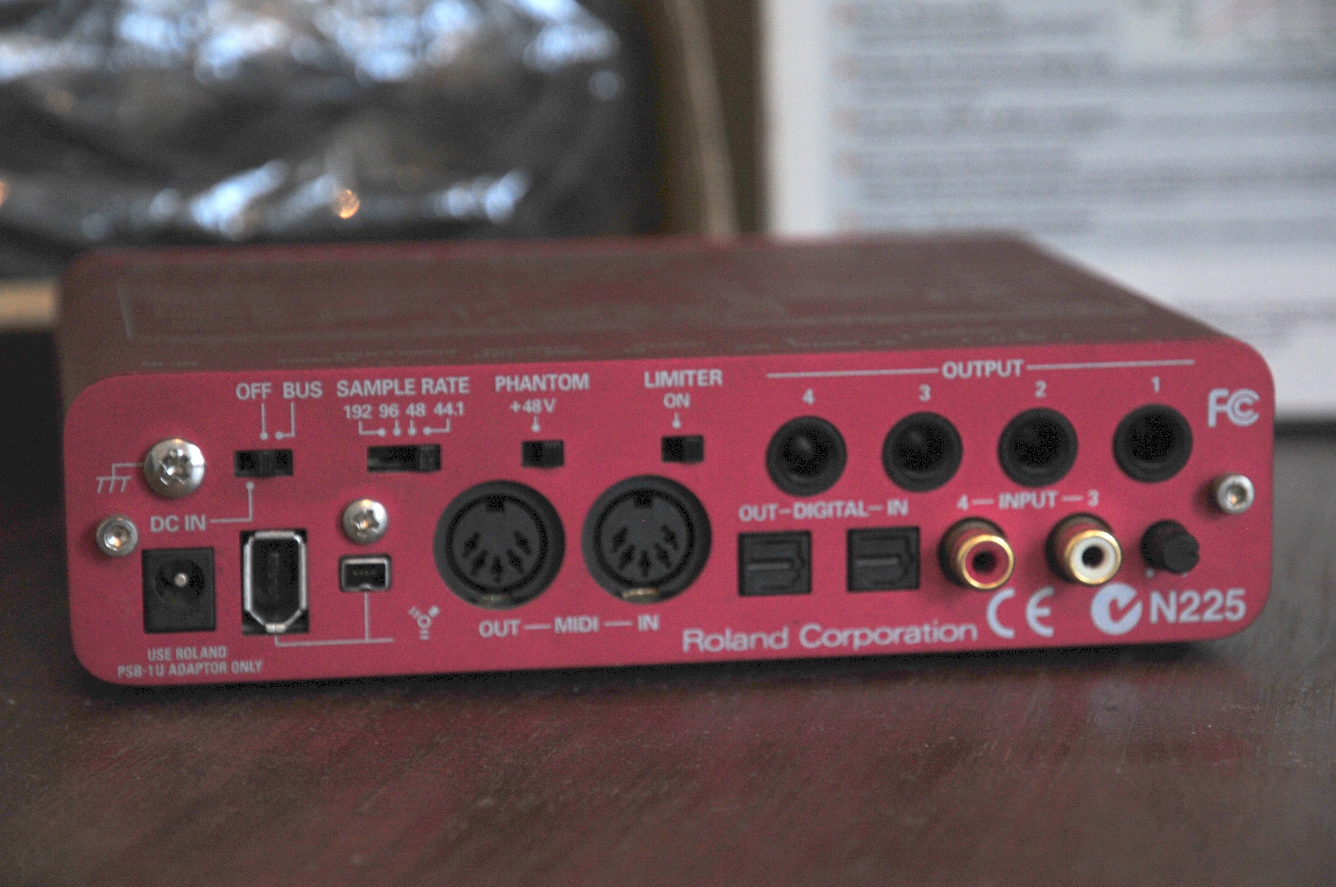 Vends carte... Annonce carte son / interface audio / midi Edirol