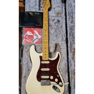 Fender American Professional II Stratocaster HSS OW