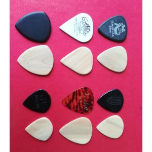 Plectres, mediators buis pour guitare ou basse