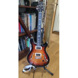 Vds dans le 06 une PRS SE Hollowbody ll