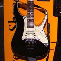 [Musikmesse 2011] Du Groove et du Metal chez Ibanez