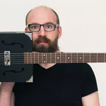 Aël le Lutheron débute un « feuilleton-lutherie » sur un nouveau projet
