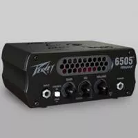 Peavey sort les crocs avec la tête Piranha et un subwoofer pour guitare