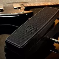 Electro Harmonix donne de la Wah
