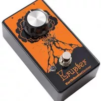 Eruption de Fuzz chez EarthQuaker Devices