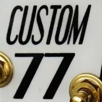 Test de la guitare Custom77 Lust For Life CS3 avec Bigsby et TV Jones