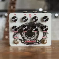 L'oeil luminaire de Walrus Audio