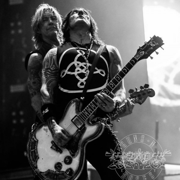 Interview de Richard Fortus, guitariste des Guns N