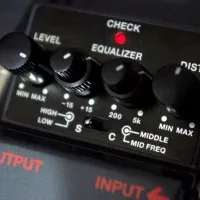 Test pédales Boss série Waza - Dimension C DC2w & Metal Zone MT2w