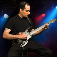 Boaz One : 50 combinaisons sur 1 guitare