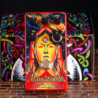 Catalinbread Many Worlds : 8 Phasers en 1