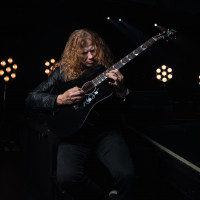 24 cases sur la Gibson Dave Mustaine Songwriter