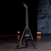 Le guitariste de Suicide Silence signe sa Jackson Rhoads 7 cordes
