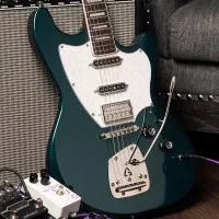 Guild décore son modèle offset avec la Surfliner Deluxe