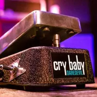 Dunlop s'allie à Daredevil pour une Crybaby Fuzz Wah explosive