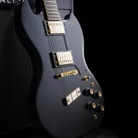 Après plusieurs tentatives, Guild sort enfin son modèle signature Kim Thayil (Soundgarden)