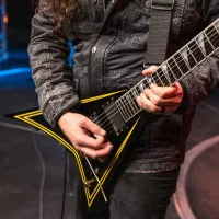 Jackson développe sa gamme japonaise avec la nouvelle Randy Rhoads 24 cases