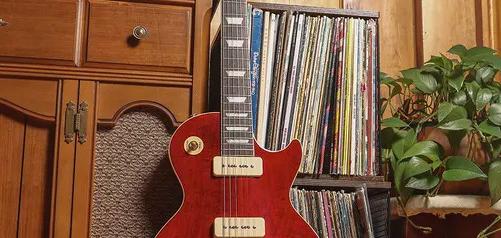 Warren Haynes signe une nouvelle Les Paul chez Gibson