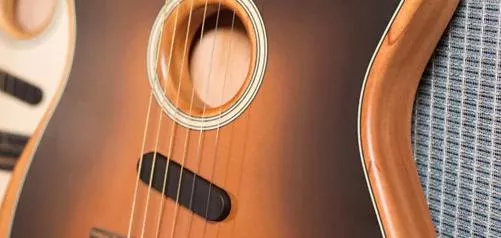 Fender continue de démocratiser le concept Acoustasonic avec les Standard