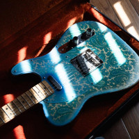 Le Custom Shop Fender et Brad Paisley inventent une finition perdue