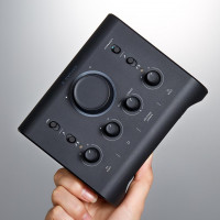 Carver Saturn II : interface audio nomade idéale pour les guitaristes ?