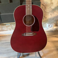 Test de la guitare acoustique Gibson J-45 Special Satin Wine Red