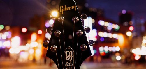 Gibson fête 50 ans de fabrication à Nashville avec la Les Paul Music City Special