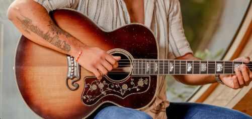 Gibson ajoute cinq acoustiques légèrement vieillies à sa gamme Murphy Lab