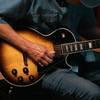 Gibson rend hommage à la meilleure version de sa Les Paul Custom, la 70s