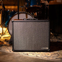 Line 6 sort deux nouveaux modèles d'enceintes amplifiées
