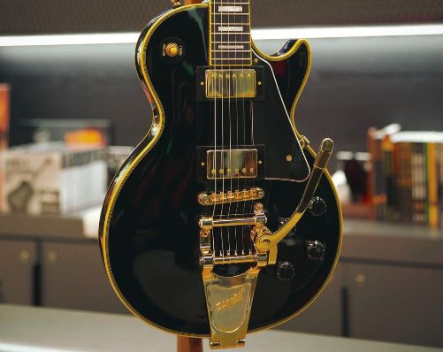 Le nouveau modèle Epiphone de Joe Bonamassa est une Les Paul Custom ultra rare