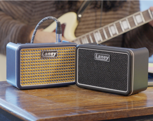 Laney cache un multi-effets complet dans son ampli de bureau Prism-Mini