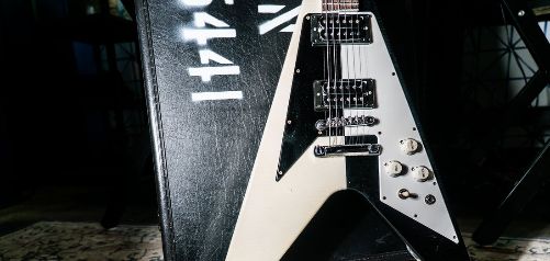 Gibson Custom sort une réplique d'une des Flying V les plus influentes