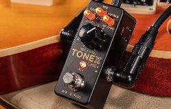 IK Multimedia ajoute le Bluetooth et le MIDI sur le nouveau Tonex One+