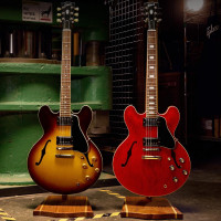 Gibson redonne plus de place aux semi-hollow avec les ES-335 50s et 60s