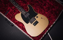 La Fender Jim Root Telecaster passe à la couleur