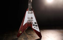Gibson réédite la fameuse Flying V Medallion de 1971