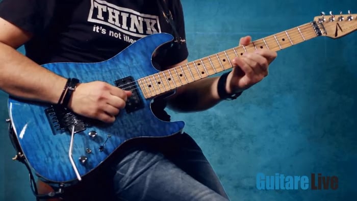 En utilisant les gammes diatonique et mineure mélodique