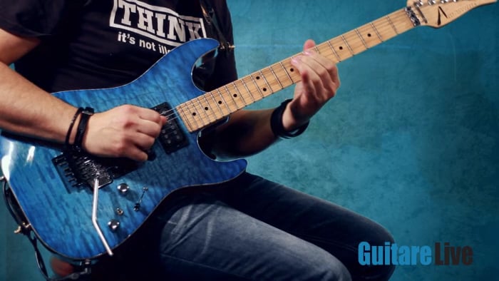 En utilisant les arpèges