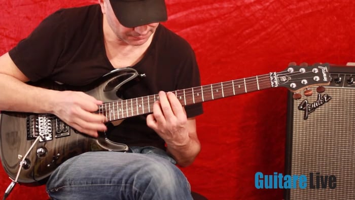 Les octaves passent et annoncent les harmonies